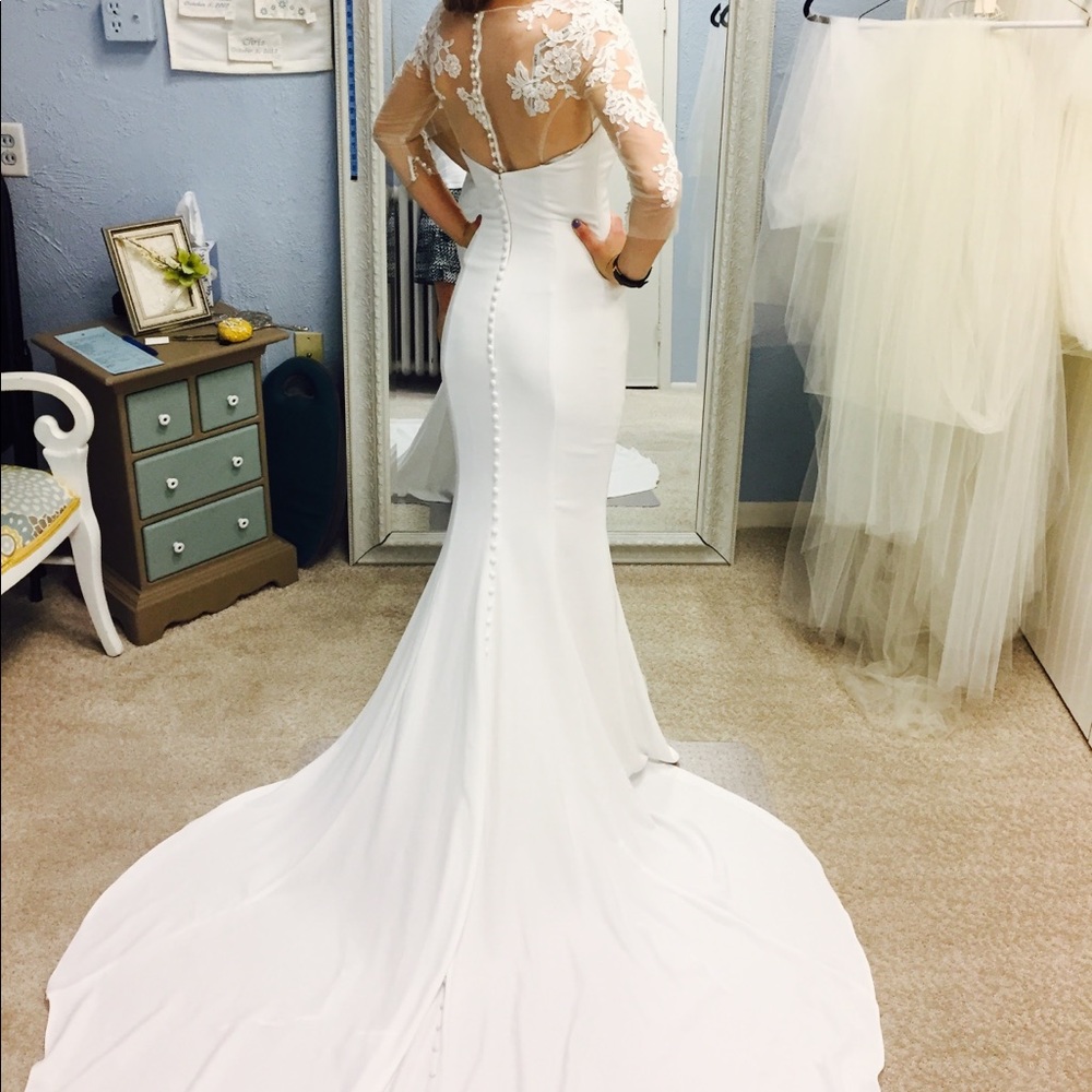 Timeless wedding dress